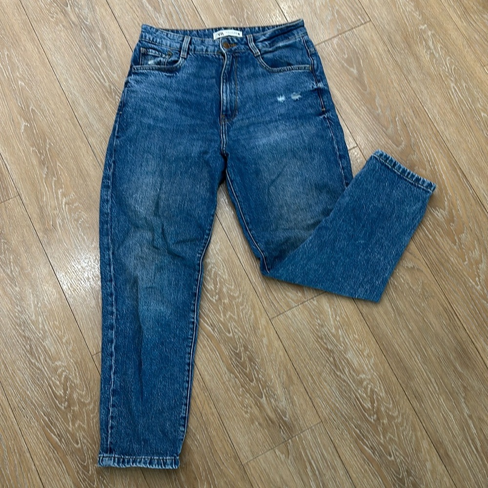 Denim jeans, boot cut, high waisted. Zara size 8.